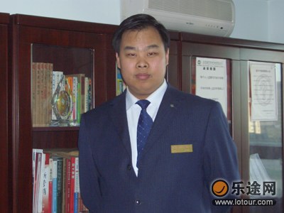 徐威:嘉年华旅行社有限公司董事长